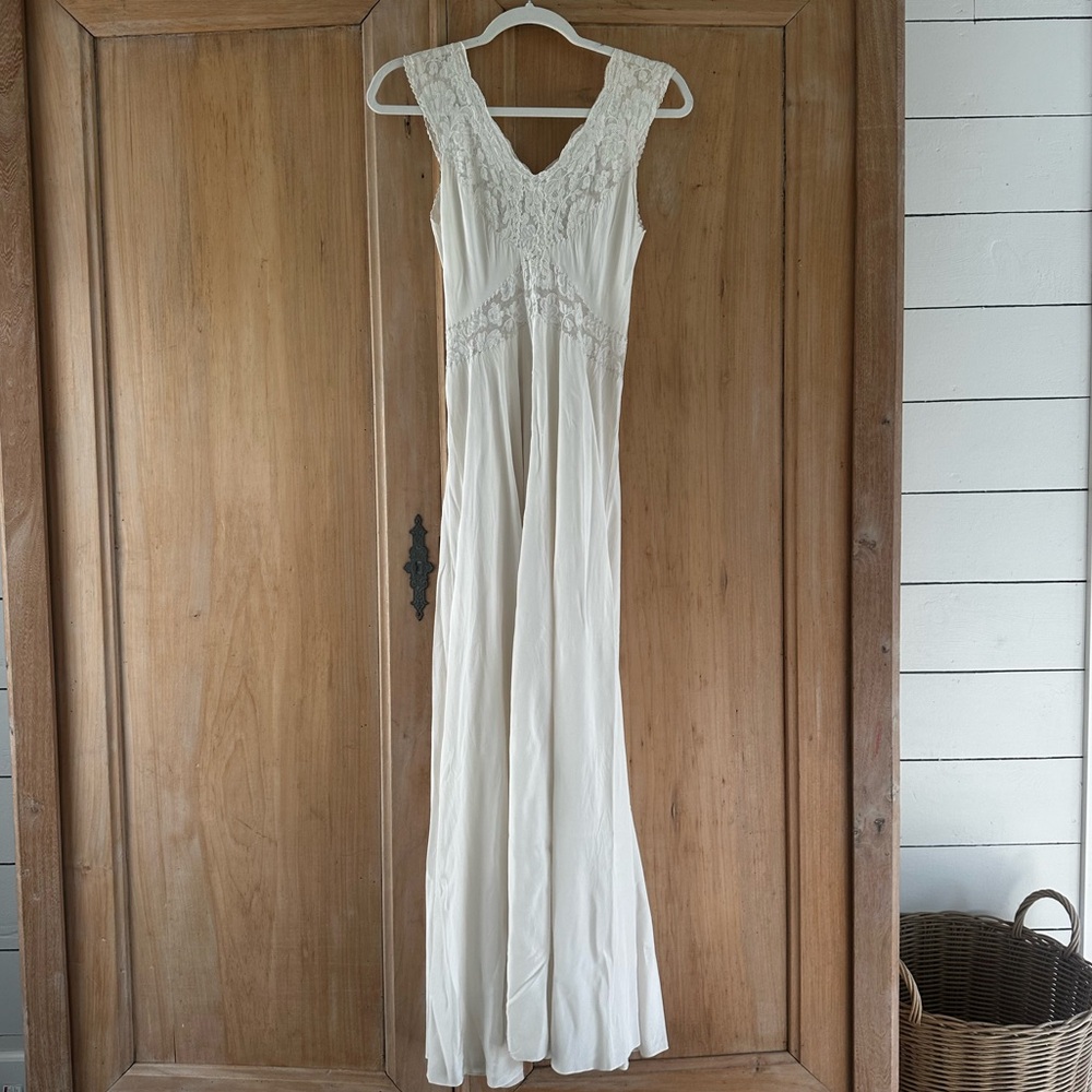 1930s/40s creamy white slip dress
